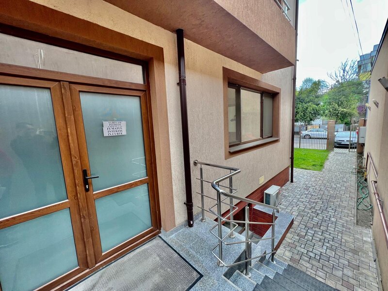 Aviatiei, Elena Caragiani, office building 2012,